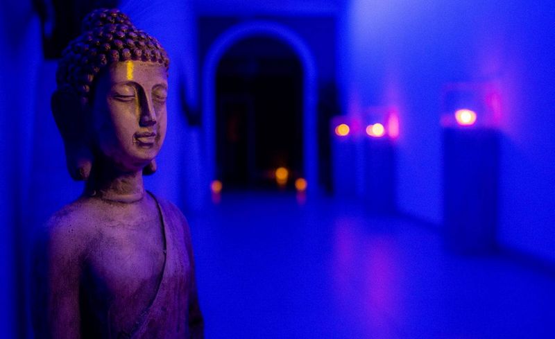 Primero lo primero: ¿qué es un masaje en pareja? 